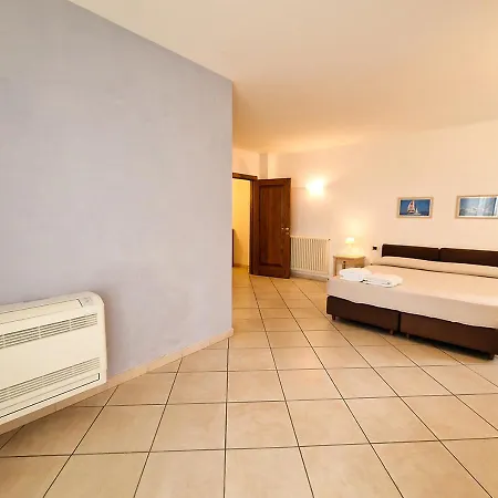 Leberides La Maddalena (Sassari)