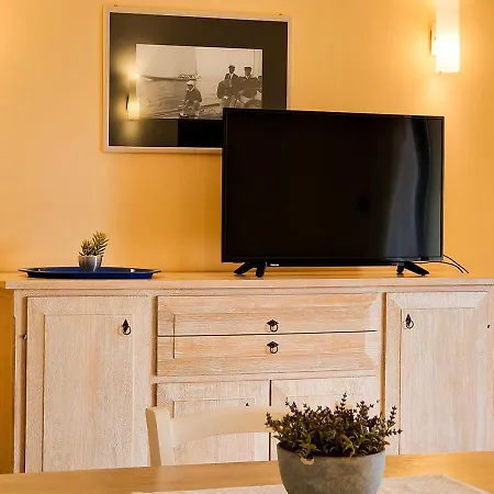 Leberides Apartment *